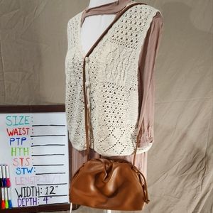 Vegan leather NWT Catmicoo tan padded cloud/dumpling cross body snap closure bag